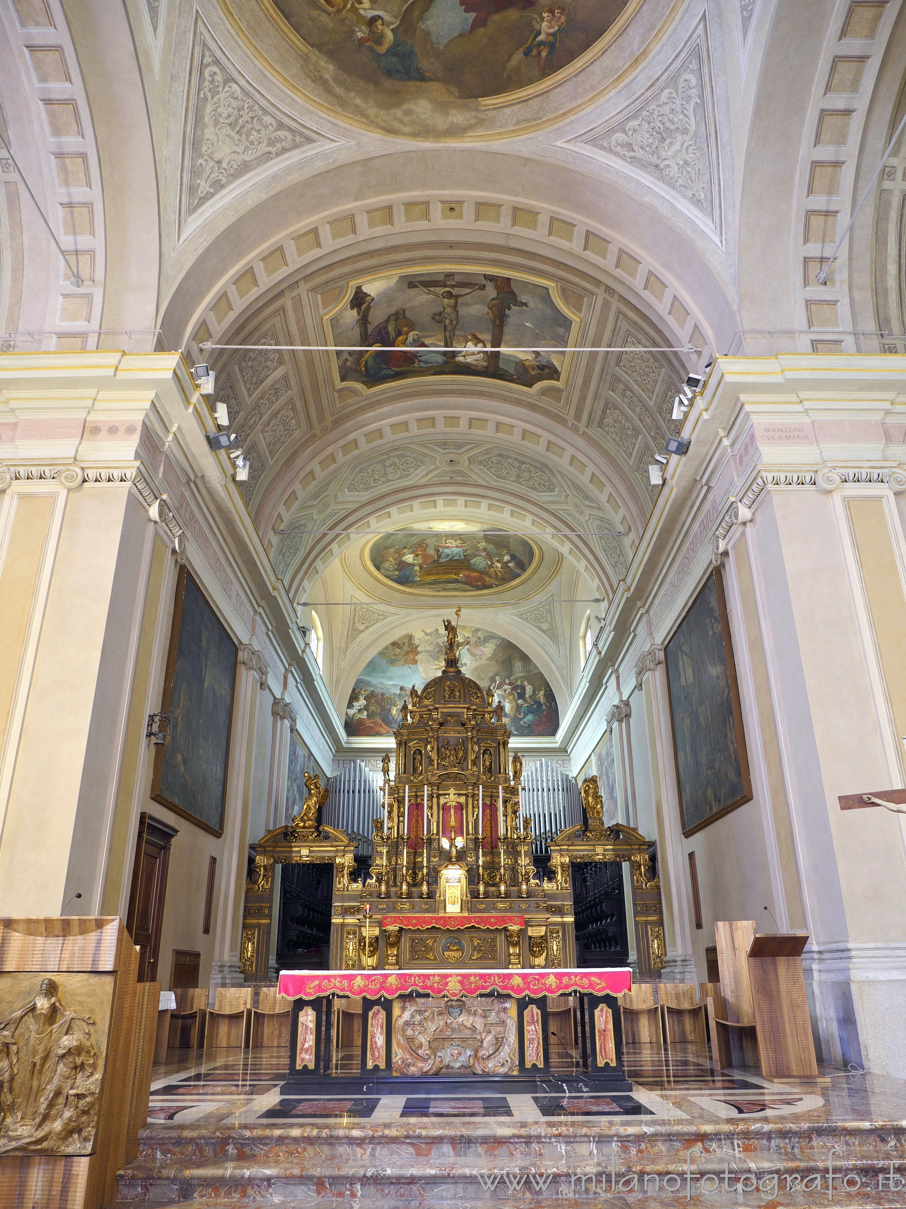 Milan (Italy) - Presbytery and choir of the Church of Santa Maria at the Fountain - Full resolution picture